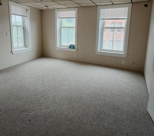 Foto del edificio - 46 Irving St