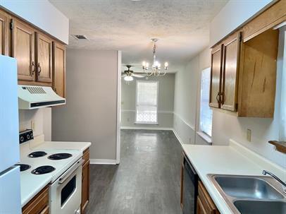 Photo - 107 Woodstone Pl Townhome