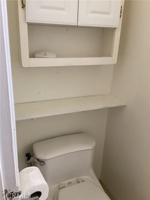 Foto del edificio - 3010 Montrose Ave