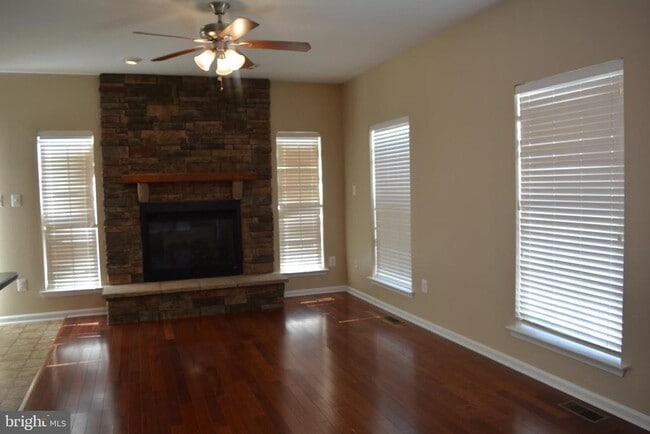 Building Photo - 155 Penns Manor Dr