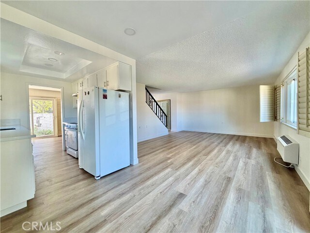 Foto del edificio - 2302 Via Puerta