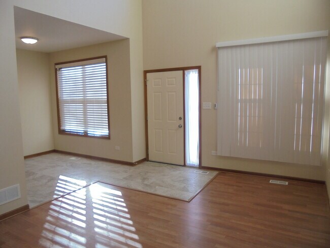 Foto del edificio - 736 Big Timber Dr