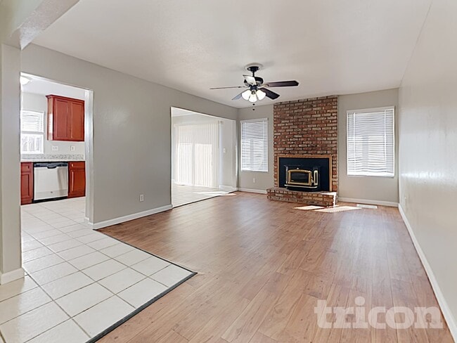 Building Photo - 1921 Teresa Ln