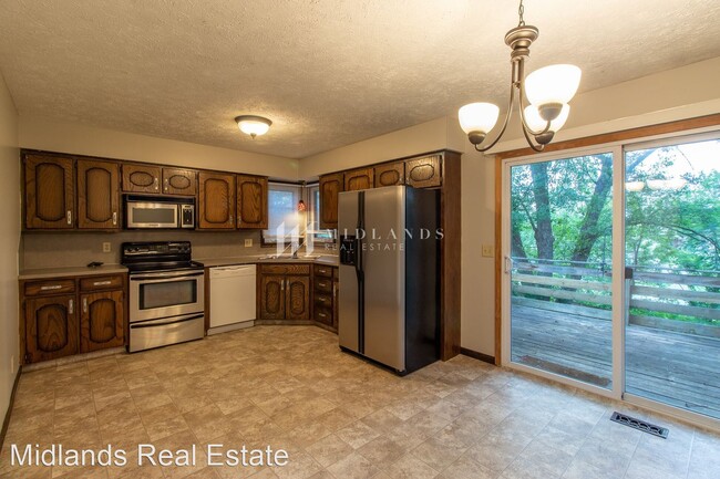 Building Photo - 3 br, 2.5 bath House - 2112 Lucille Drive