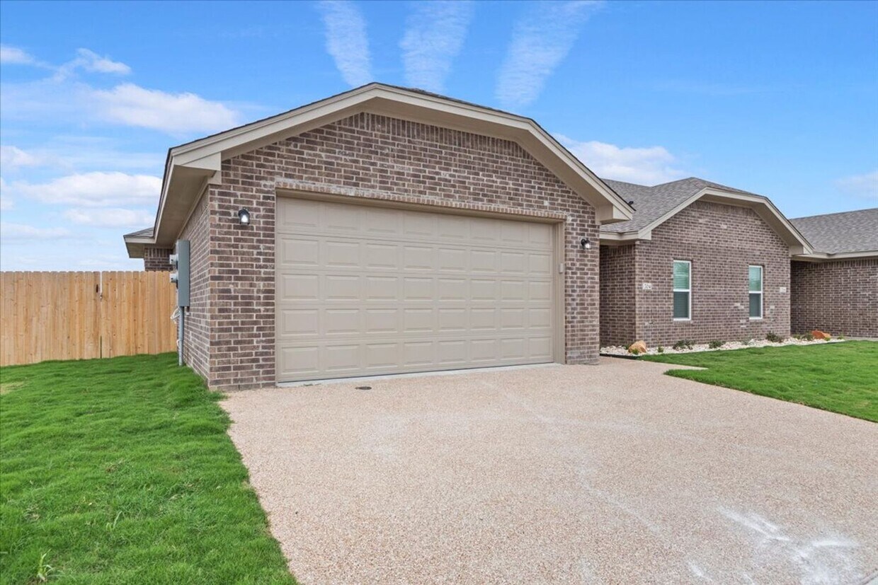 New Duplex in Robinson, Texas Robinson ISD House Rental in Robinson