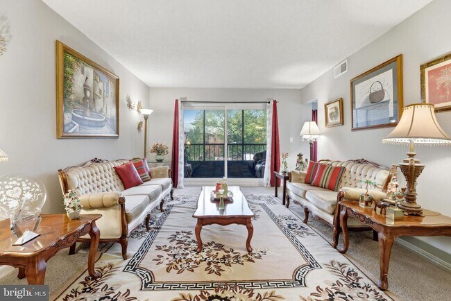 Foto del edificio - 15300 Beaverbrook Ct