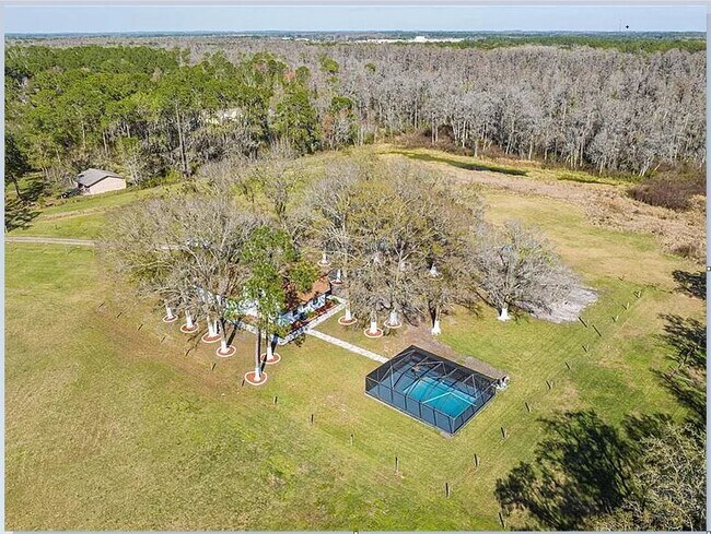 Foto del edificio - 7902 West Dr