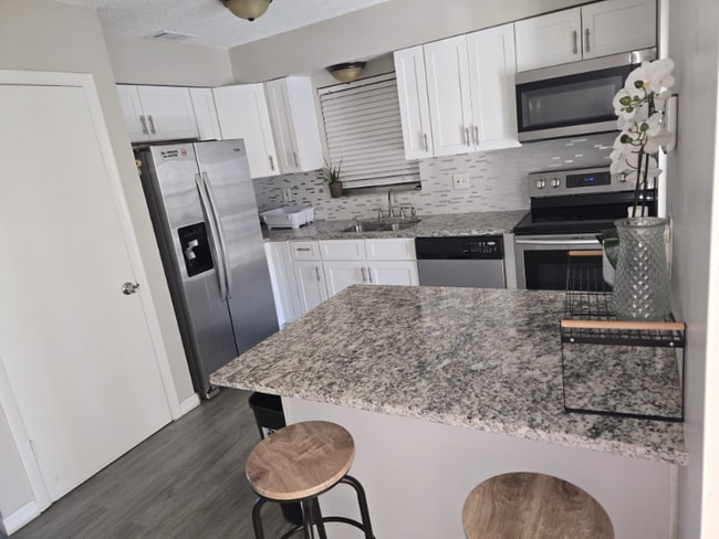 Foto del edificio - 3796 N 139th Ave