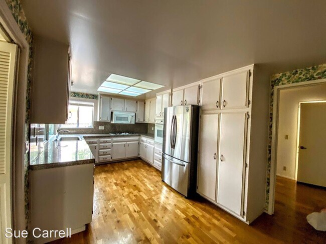 Building Photo - 2 br, 2 bath House - 7596 Oak Leaf Dr.