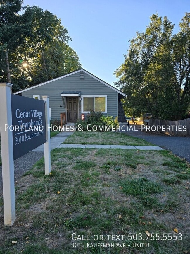 Foto del edificio - Cedar Village Townhomes