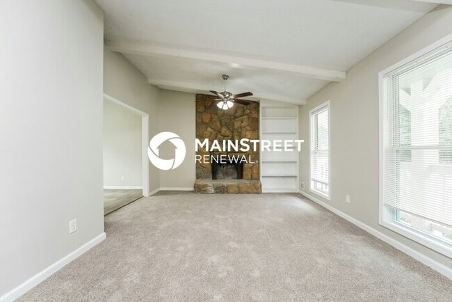 Photo - 5 Bedroom Pet-Friendly Home in STONE MOUNTAIN, GA with Main Street Renewal