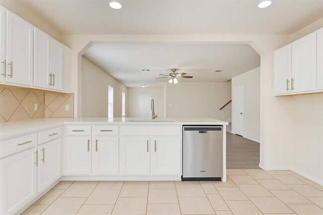 Foto del edificio - 7432 Cayenne Ln