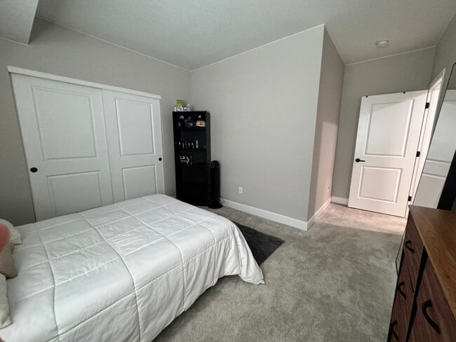 Foto del edificio - 3806 Fultondale St