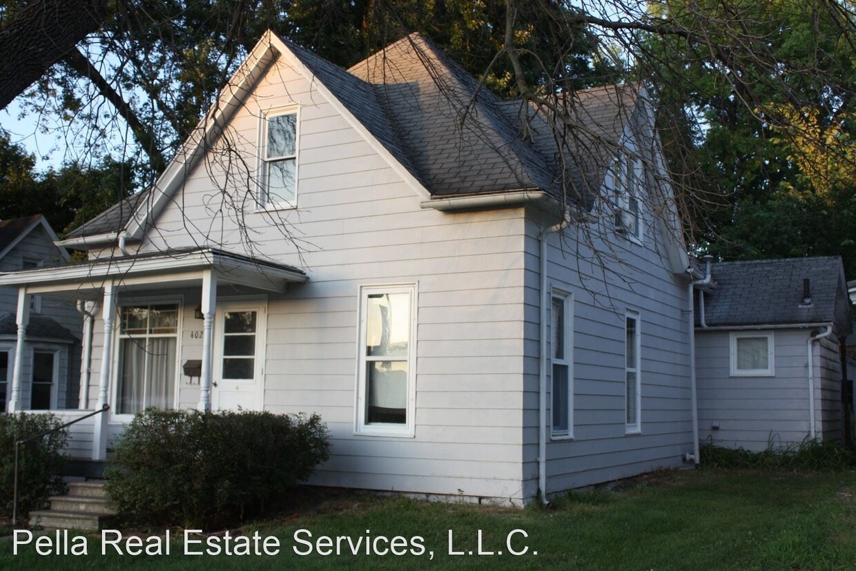 4 br, 1.5 bath House 402 Main Street House for Rent in Pella, IA