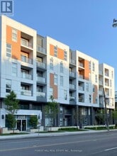 Building Photo - 2000-2000 Bathurst St