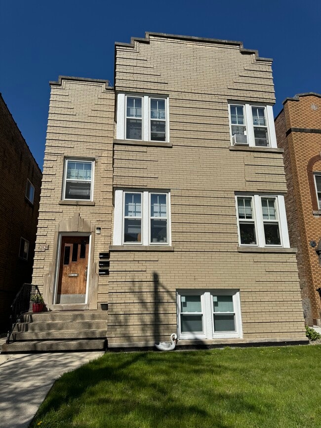 Front of Building - 1630 Oak Park Ave Townhome
