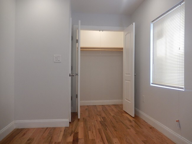 Foto del edificio - 3204 Lafayette Ave
