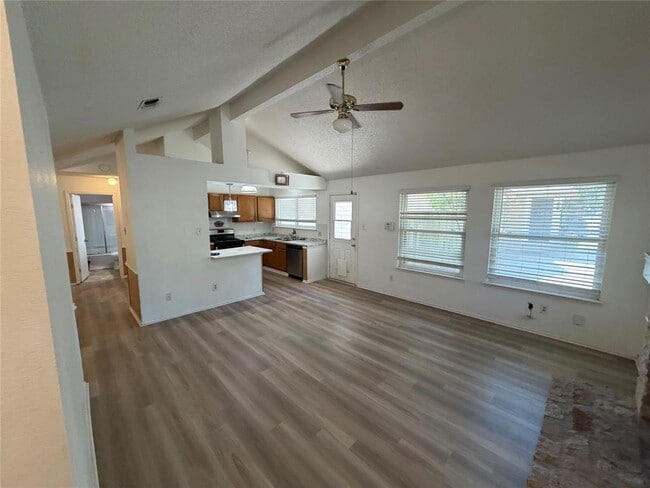 Building Photo - 16821 Whitebrush Loop