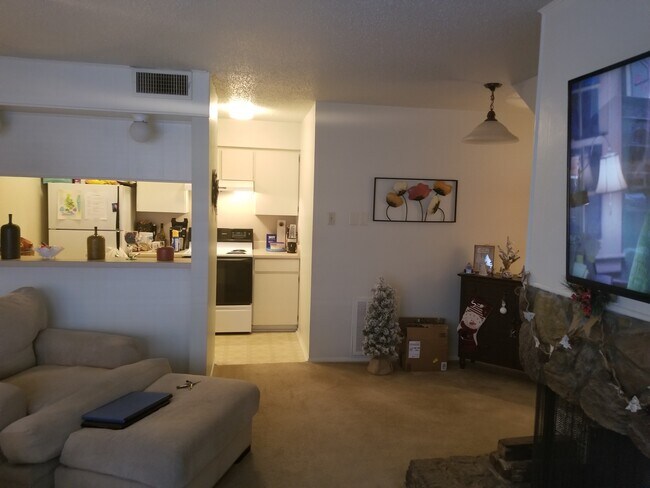 1br/1ba - 4230 McKinney Ave
