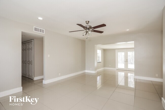 Foto del edificio - 1070 NW 44th St