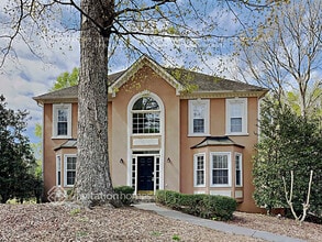 Building Photo - 6007 Armor Dr