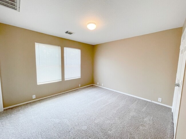 Foto del edificio - 23742 Pebworth Pl