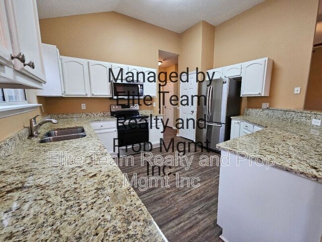 Foto del edificio - 5311 Timberbluff Dr