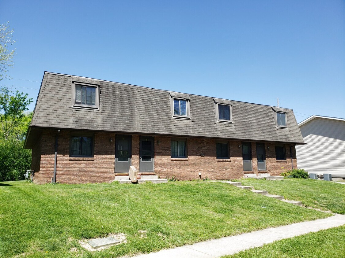 100 Mesa Rd Unit 4, Springfield, IL 62702 Apartments in Springfield, IL