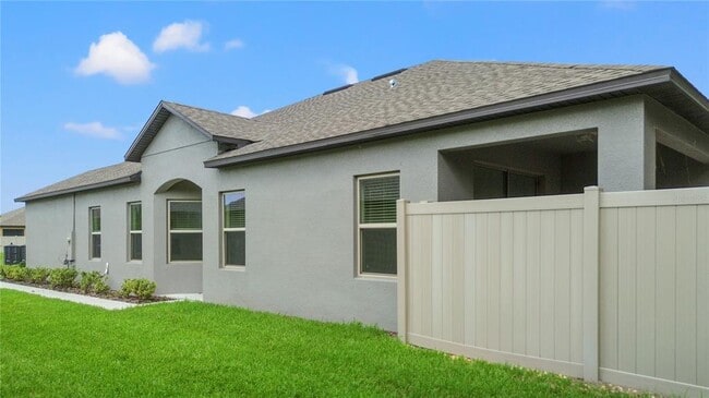 Building Photo - 13448 Crest Lake Dr