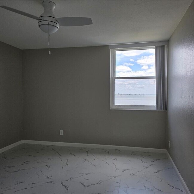 Foto del edificio - 4015 Bayshore Blvd
