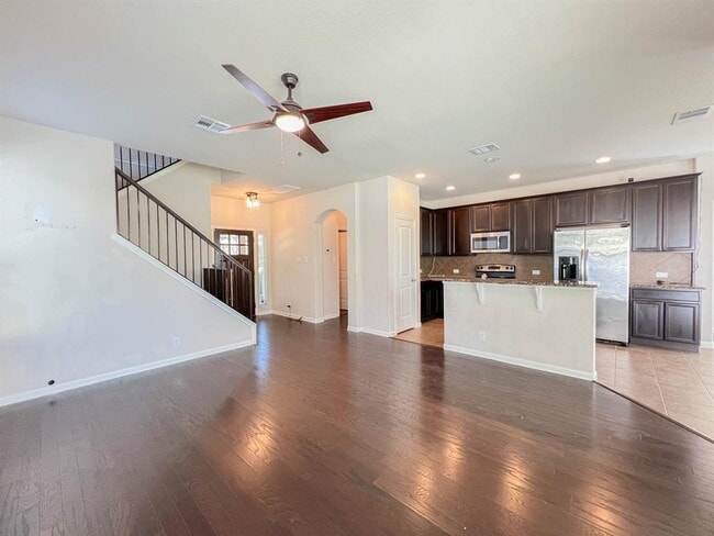 Building Photo - 921 Heritage Springs Trail