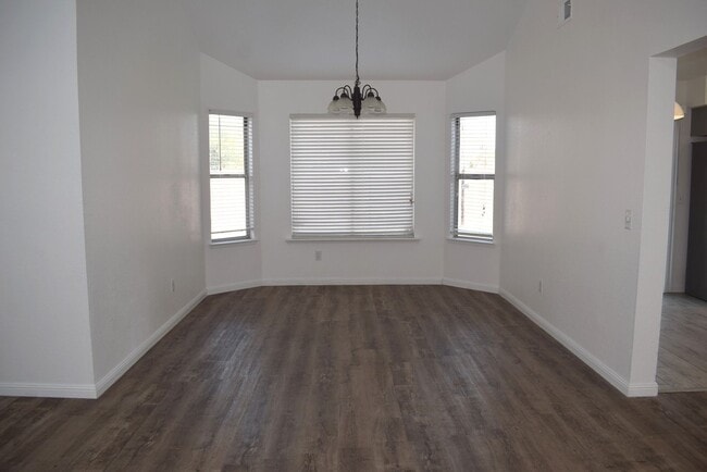 Building Photo - 8165 La Almendra Way