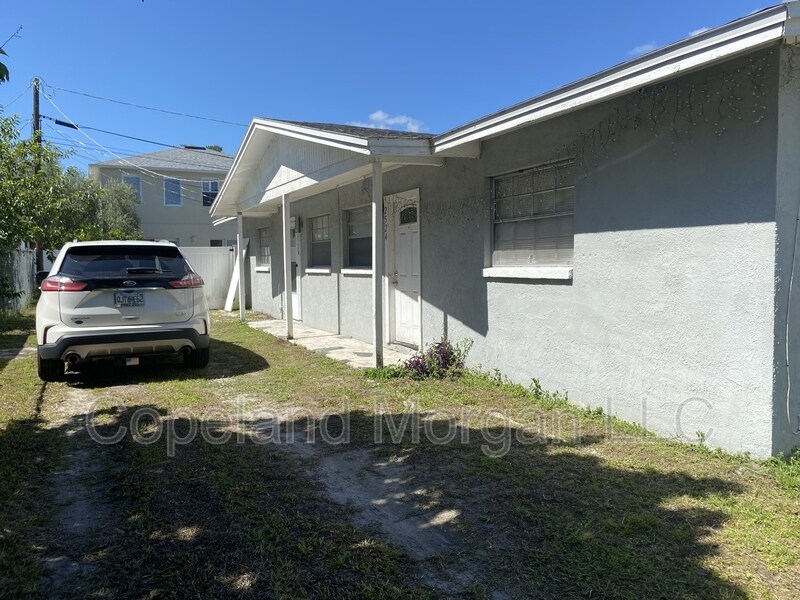Foto principal - 2524 W Carmen St