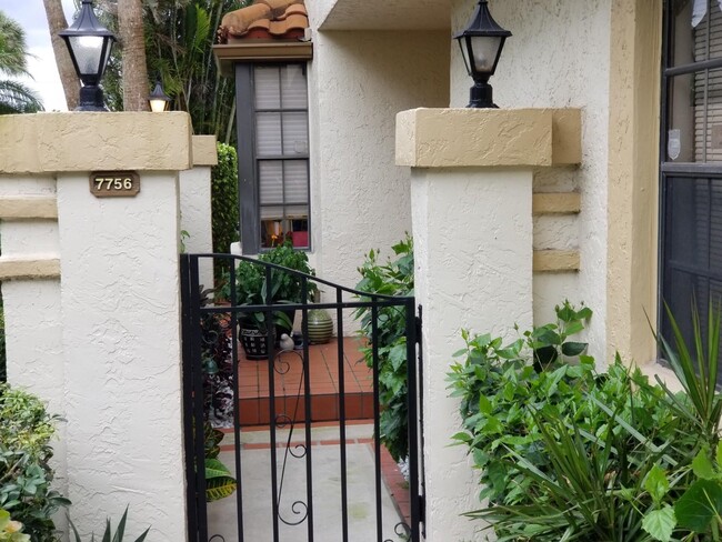 Building Photo - 7756 La Mirada Dr