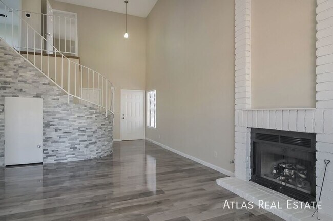 Building Photo - 549 Tabony Ave