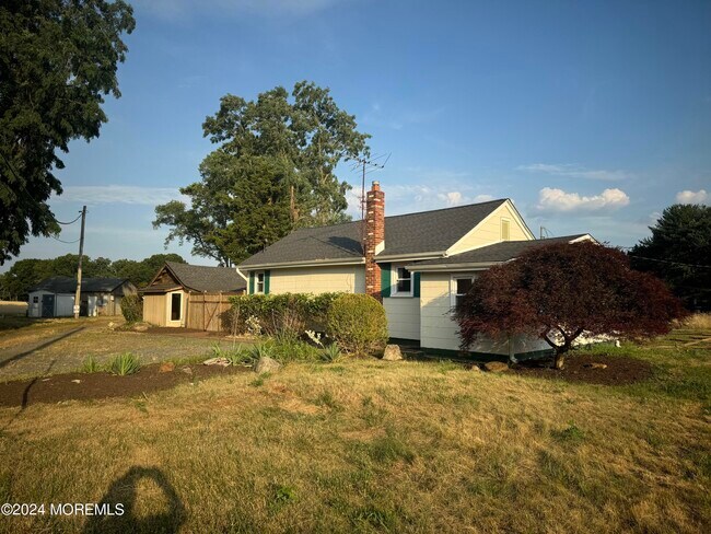 Building Photo - 423 NJ-34