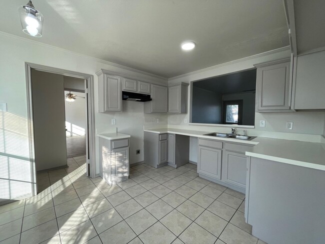 Building Photo - 4102 Opal Ave