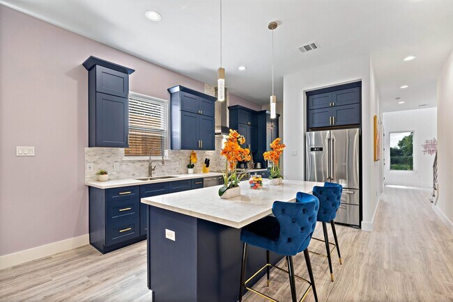 Foto del edificio - 207 E 38th St