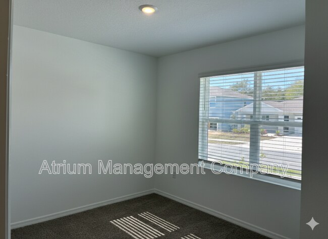 Foto del edificio - 1254 Alstonia Ln