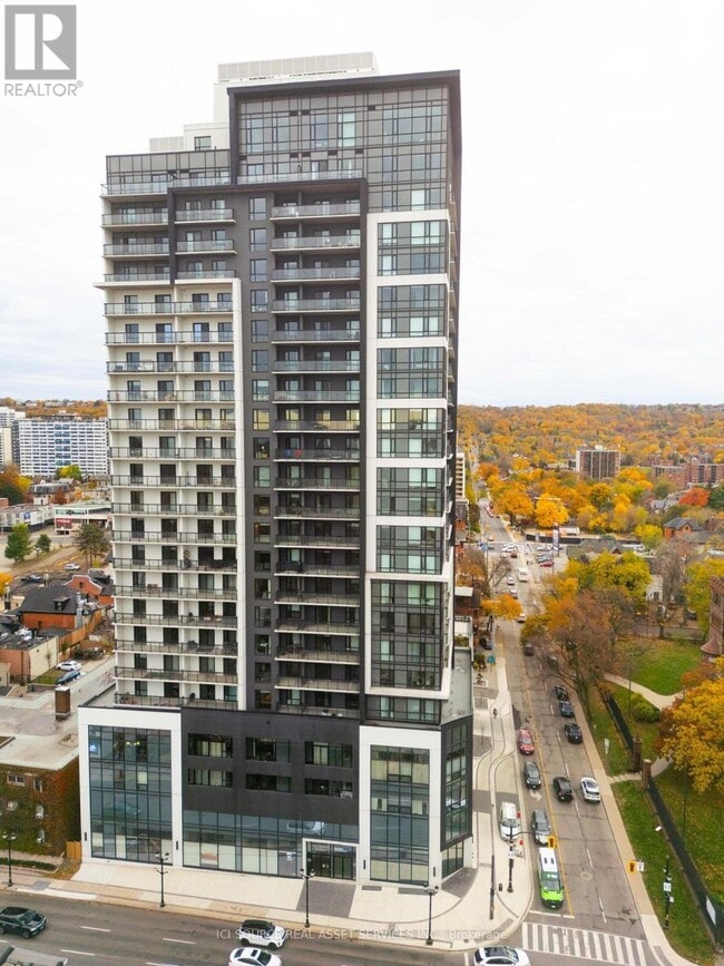 Photo du bâtiment - 15 Queen St S