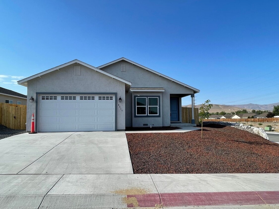 4517 Madison Rd, Fernley, NV 89408 House Rental in Fernley, NV