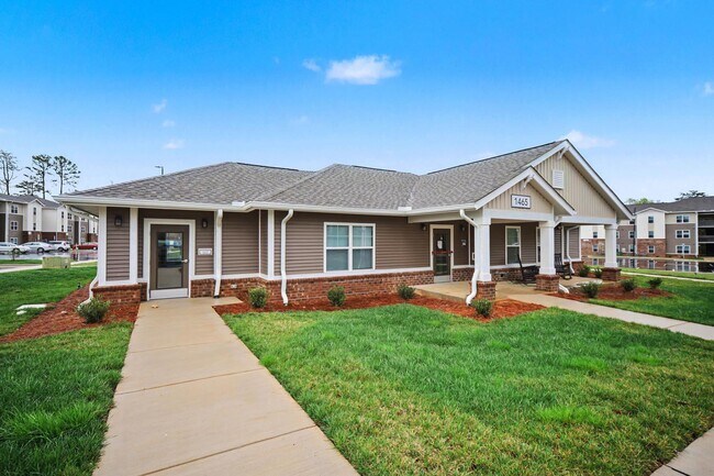 Foto del edificio - Rutherford Crossing