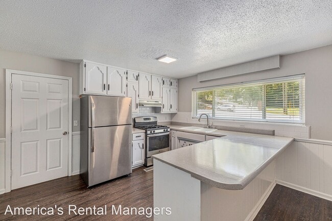 Building Photo - 3 br, 2 bath House - 7302 Thomas Hall Drive