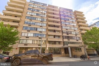 Building Photo - 1325 18th St NW