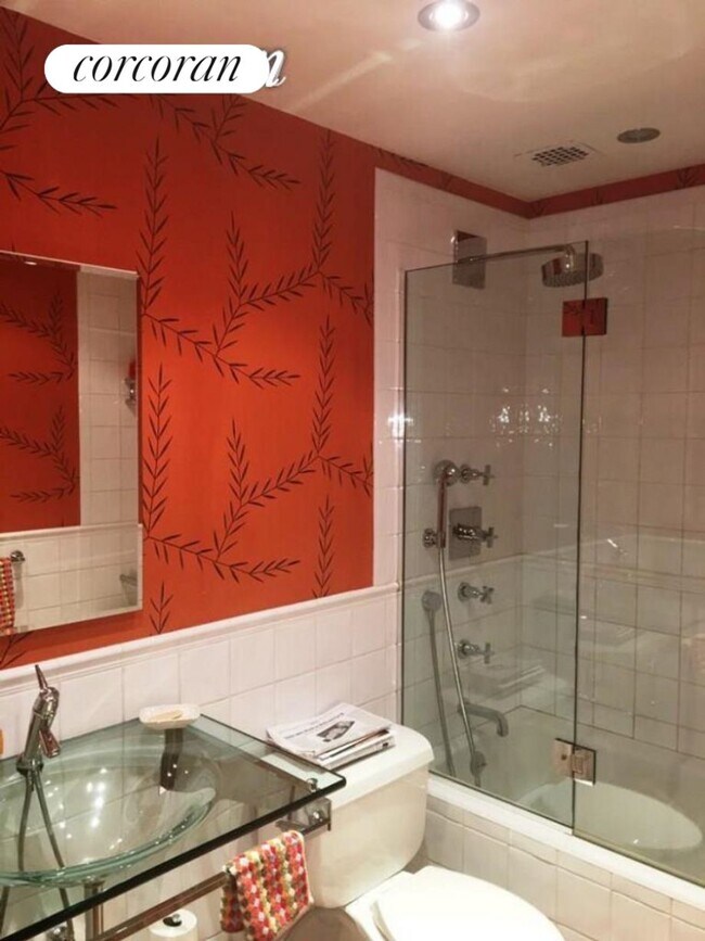 Foto del edificio - 253 W 73rd St