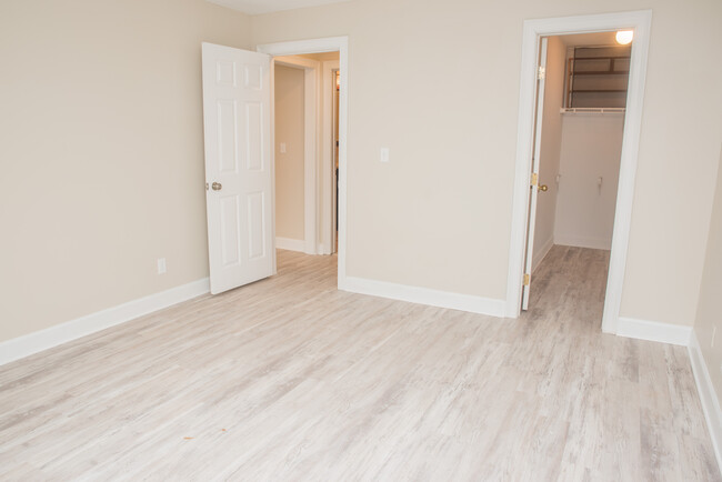 Foto del edificio - 75 Redwood Dr Unit 606