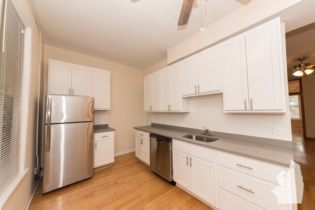 Foto del edificio - 1208 W Wrightwood Ave