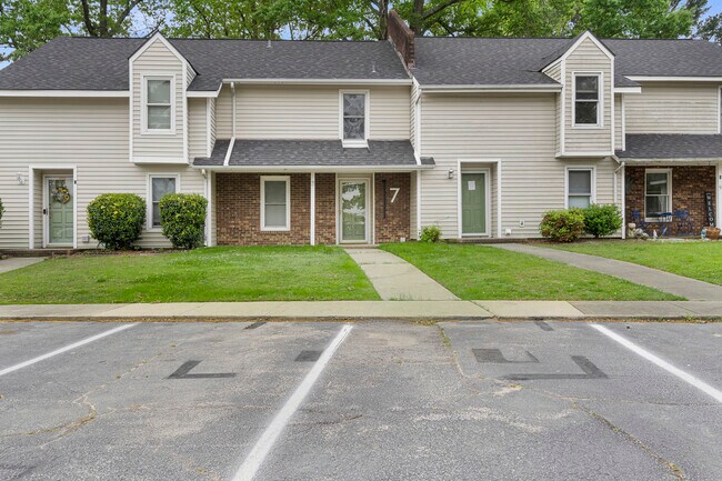 Foto del edificio - 2501 St Christopher Cir SW