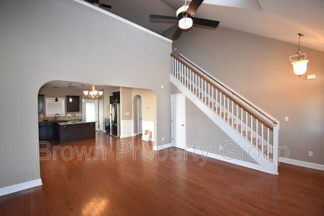 Building Photo - 1072 Ronald Reagan Drive