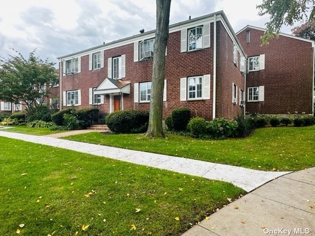 Building Photo - 32 Nathan Hale Dr
